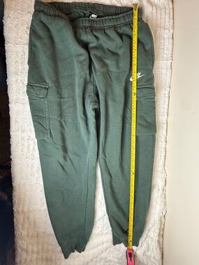 Nike Men's Dark Green Cargo Joggers
